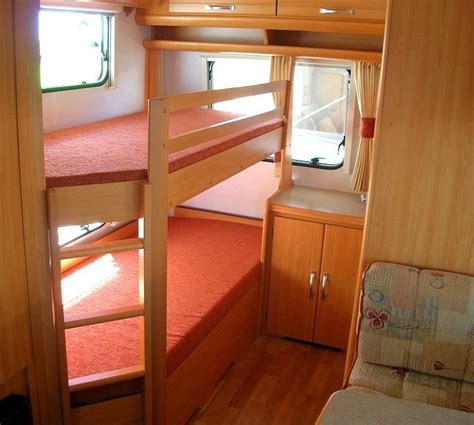 Caravan Interior @ ExplorOz Articles