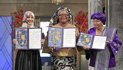 Tres Mujeres De La Paz Internacional Ojo