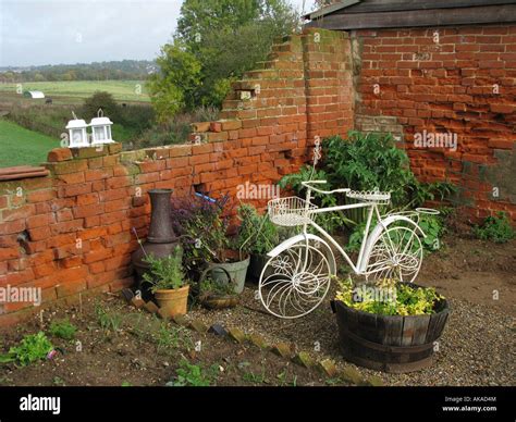 Old English Farmyard High Resolution Stock Photography And Images Alamy