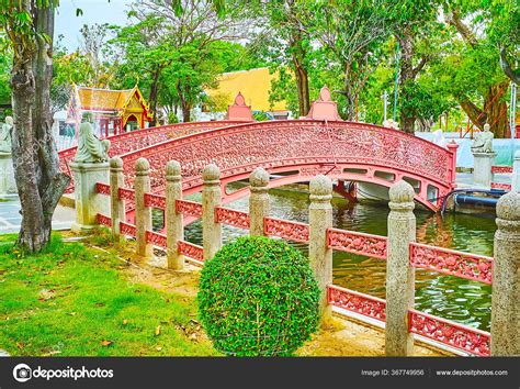 Lace Phra Phot Bridge Khlong Decorated Intricate Patterns Wat