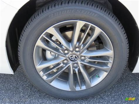 2017 Toyota Camry SE Wheel Photo 114810665 GTCarLot