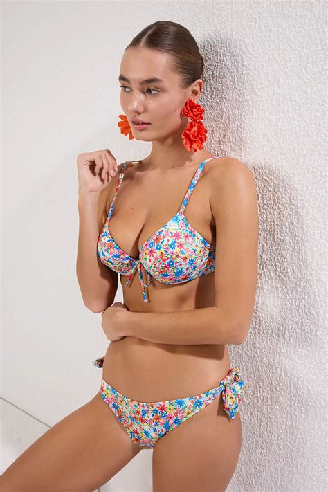 Buy Trendyol Floral Patterned Balconette Push Up Core Bikini Above Online Zalora