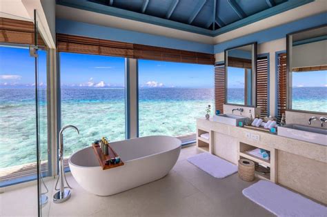 Luxury 5-Star Resort In The Maldives | Raffles Maldives Meradhoo