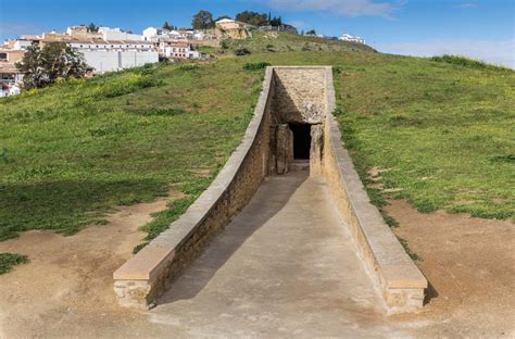 Los Dólmenes de Antequera paraíso arqueológico en Málaga