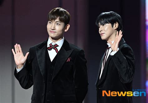 동방신기 최강창민 유노윤호 영원한 멋짐 포토엔hd 손에 잡히는 뉴스 눈에 보이는 뉴스 뉴스엔