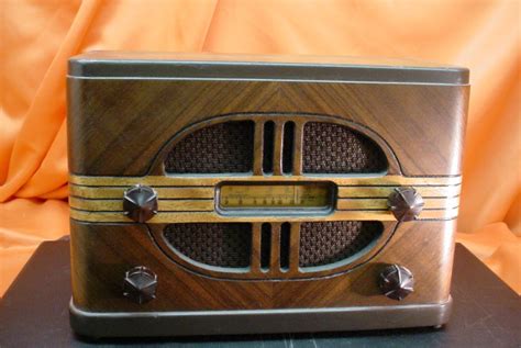 Vintage 1937 General Electric E 50 Tube Radio Wood Cabinet Art Deco