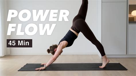 Power Flow 45 Min Vinyasa Yoga für den ganzen Körper Mittelstufe