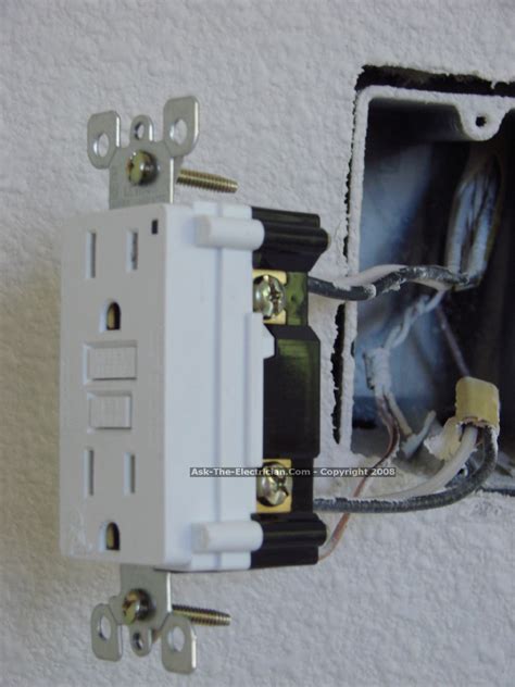 How To Wire A Gfci Outlet With Wires