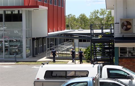 Bomb threat to Glenmore school may be from overseas | Central Telegraph