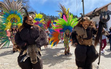 Alegría y color en carnaval de Agua Blanca El Sol de Hidalgo