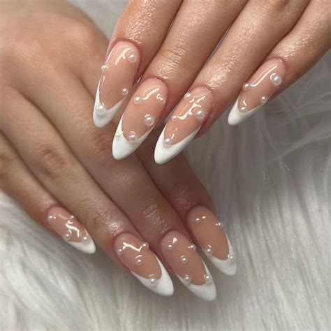 7 Stunning Pearl Nail Designs To Try Out For A Subtle And Classy Look