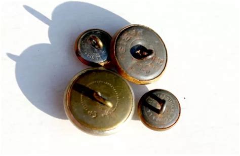 4 BOUTON UNIFORME RARE MILITAIRE MARINE ARMEE NAVALE ANCRE COURONNE