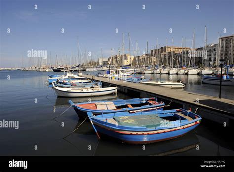 La Cala Harbour Hi Res Stock Photography And Images Alamy