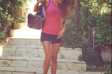 Instagram Nadège en bikini Karine Ferri sexy au sport et Alix Bachelor topless Télé Loisirs