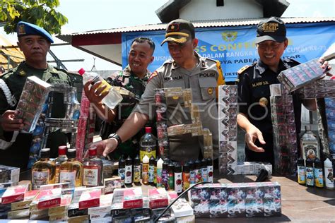 Pemusnahan Barang Sitaan Bea Cukai Antara Foto