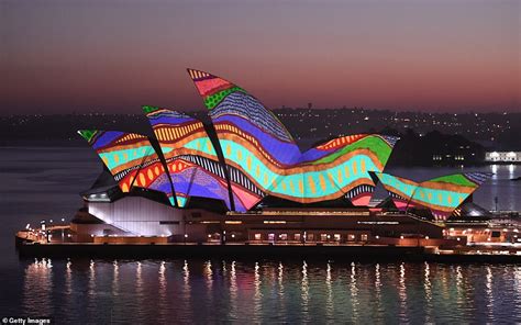 Iconic Sails Of The Sydney Opera House Light Up With An Indigenous