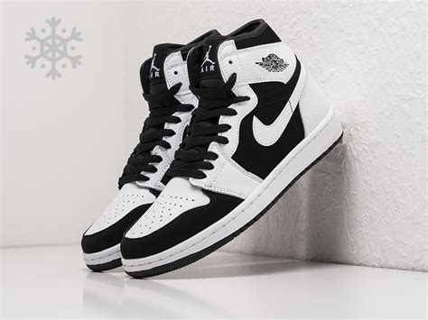 Кроссовки Nike Air Jordan 1