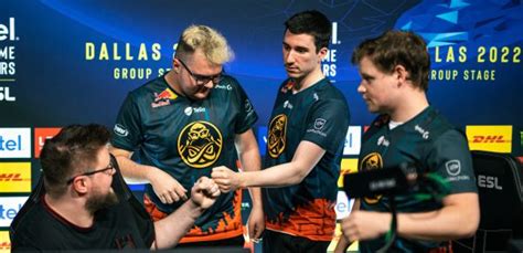 ENCE и FaZe прошли в плей офф IEM Dallas 2022 Movistar Riders и Encore