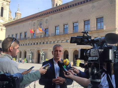 Fernando Rivarés se presenta a las primarias de Podemos para la