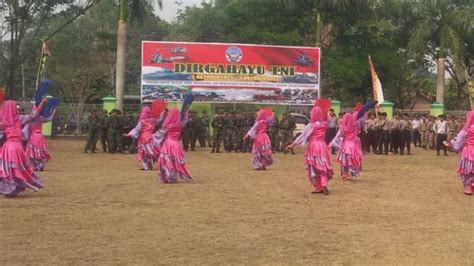 Berbagai Atraksi Meriahkan Hut Ke Tni Di Oku Sripoku