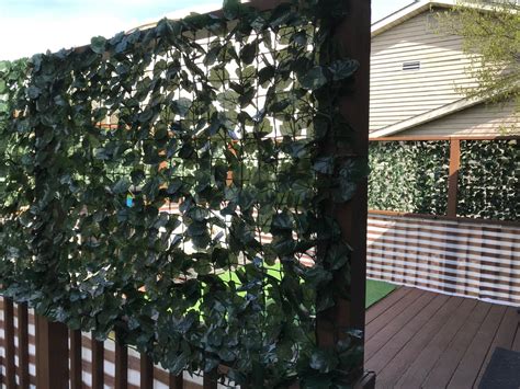 Faux Ivy Leaf Decorative Privacy Fence Costway