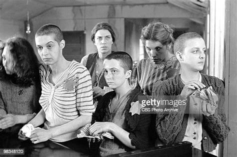 From Left American Actresses Marisa Berenson Melanie Mayron Donna News Photo Getty Images