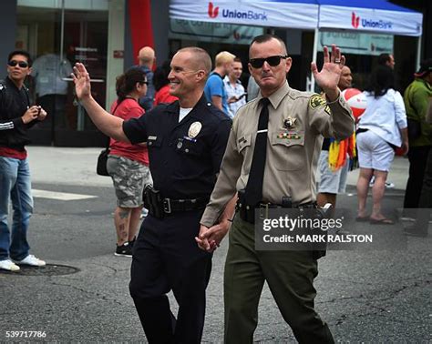 La County Sheriffs Deputy Photos And Premium High Res Pictures Getty Images