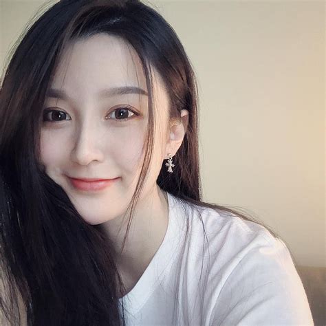 Nữ thần ảnh thẻ đẹp hút hồn tưởng là hot girl hóa ra gái xinh vô danh dân mạng tìm mãi không