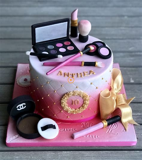 Makeup Birthday Cake