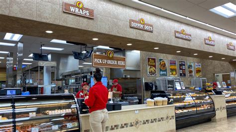 The Ultimate Guide To Eating At Buc Ee S