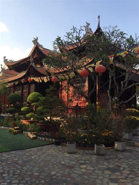 Beautiful temples in Vietnam : r/VietNam