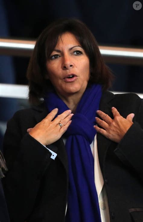 Photo Anne Hidalgo au Parc des Princes à Paris lors du match PSG