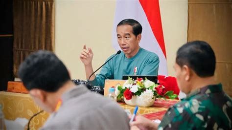 Kementerian Lembaga Tak Usah Bukber Kata Jokowi Pejabat Baiknya Beri