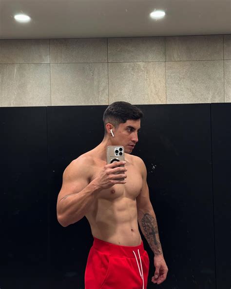 Instagram photo by Leonardo Echeverria • Apr 27, 2025 at 9:30 PM