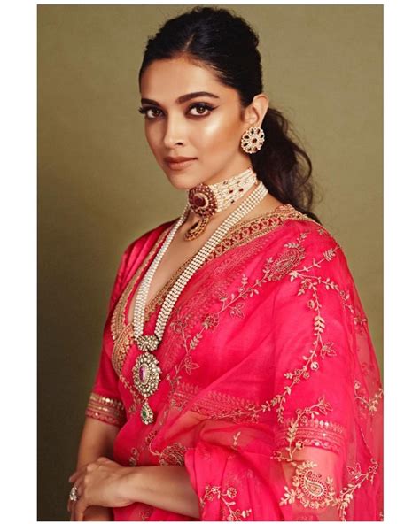 Deepika Padukone In Saree | 27 Types of Sarees You Will Love | Reviewit.pk