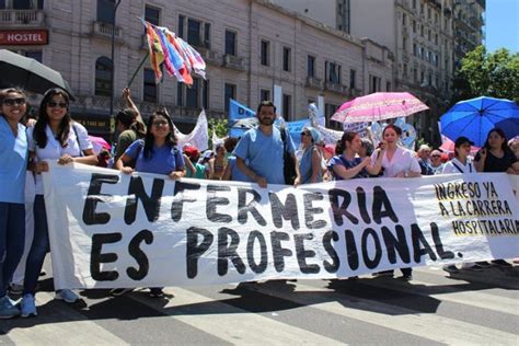 El Personal De Enfermer A En Caba Exige Reconocimiento Salarial