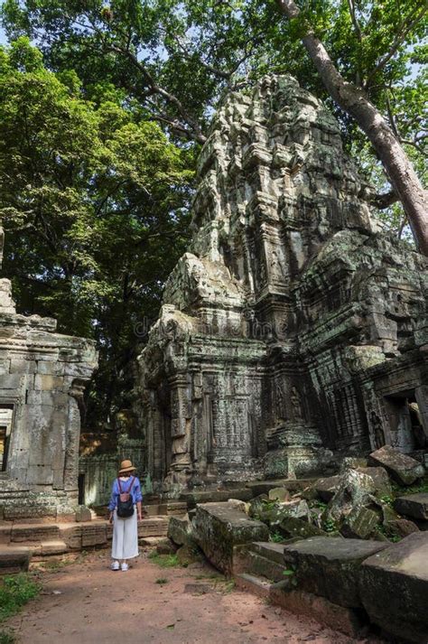 Ta Prohm Parte Del Complejo Del Templo Del Khmer Asia Centro De La