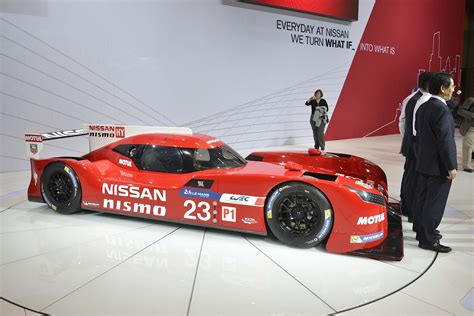 Nissan GT R LM Nismo Sends 1 250 HP To The Front Wheels In Chicago