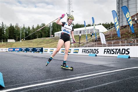 Biathlon Stersund D Monstration D Elvira Oeberg Sacr E Sur L