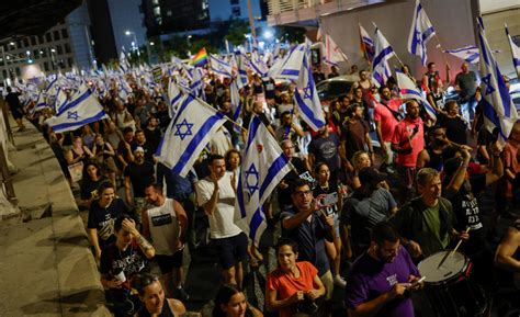 Israelis Are Protesting For Democracy But Palestinians Say Occupation Ignored Pbs News