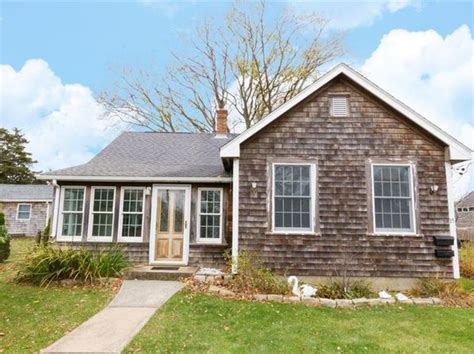 jamestown real estate jamestown ri homes  sale zillow