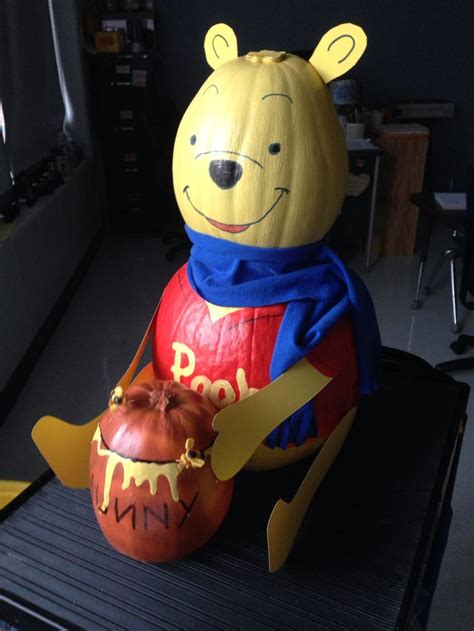 Winnie the Pooh pumpkin character | Disney pumpkin carving, Winnie the ...