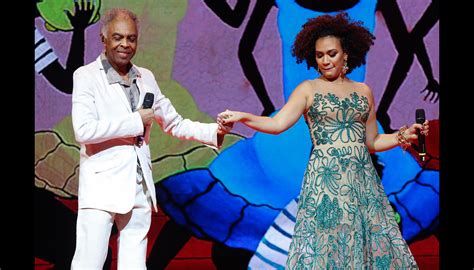 Foto Gilberto Gil Divide O Palco A Sambista Mariene De Castro