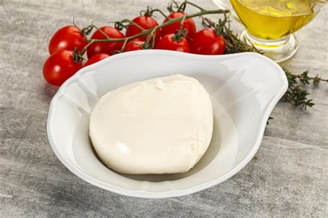 Premium Photo Round Mozzarella Young Cheese Ball