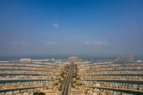 Risks Of Dubai Housing Boom Surface With Empty Palm Island Plots