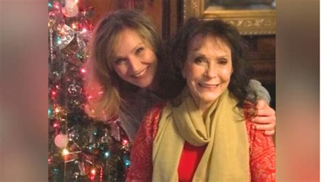 Loretta Lynn S Daughter Patsy Remembers Her In Heartbreaking Tribute