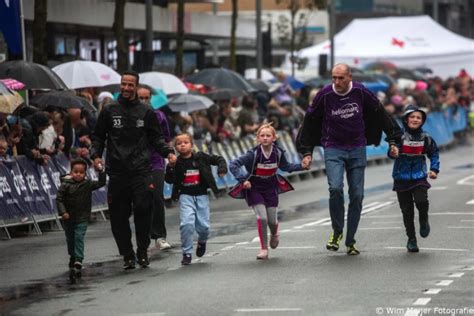 Paarse Kanjers Van Heliomare Volbrengen Mini Dam Tot Damloop Ijmond