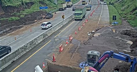 Pasca Tebing Longsor Tol Pandaan Malang Kembali Dibuka Satu Jalur Hari