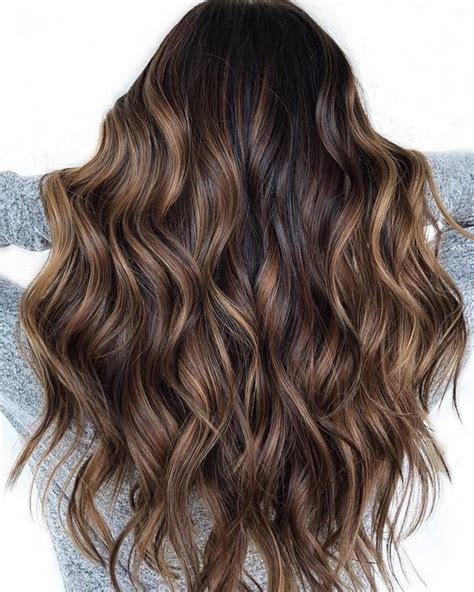 7 Estilos De Balayage Para Morenas De Aspecto Natural Lirish Salon