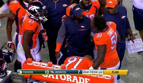 Denver Broncos News Aqib Talib And Todd Davis Fight During Game